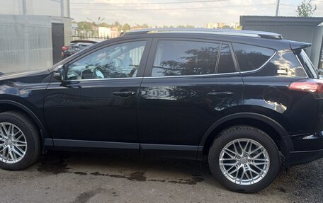 Toyota RAV4, 2018 год, 3 250 000 рублей, 3 фотография