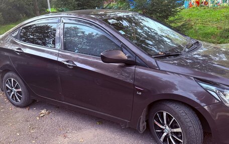 Hyundai Solaris II рестайлинг, 2016 год, 1 300 000 рублей, 3 фотография