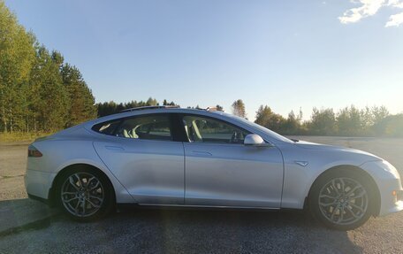 Tesla Model S I, 2013 год, 2 500 000 рублей, 9 фотография