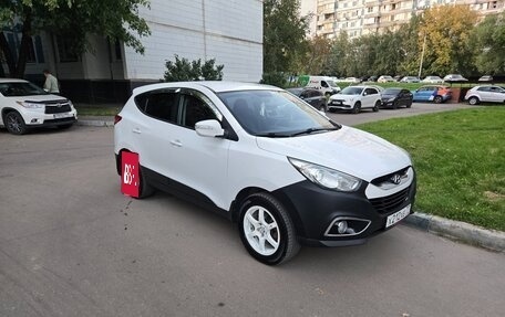 Hyundai ix35 I рестайлинг, 2013 год, 900 000 рублей, 2 фотография
