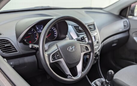 Hyundai Solaris II рестайлинг, 2013 год, 870 000 рублей, 7 фотография