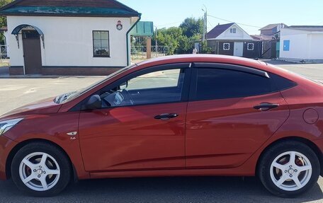 Hyundai Solaris II рестайлинг, 2014 год, 735 000 рублей, 3 фотография