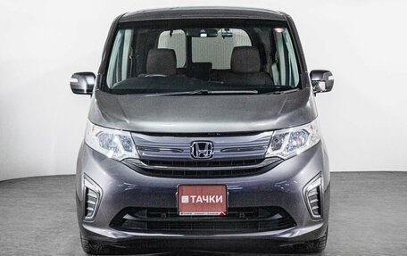 Honda Stepwgn IV, 2020 год, 2 100 000 рублей, 2 фотография