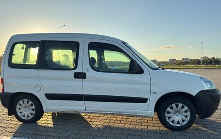 Peugeot Partner II рестайлинг 2, 2007 год, 400 000 рублей, 2 фотография