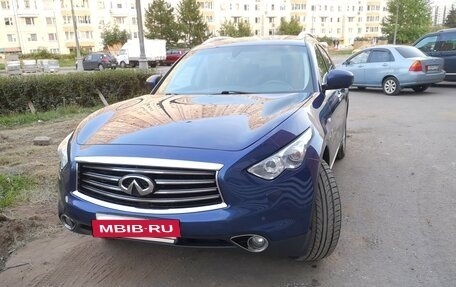 Infiniti QX70, 2017 год, 2 750 000 рублей, 3 фотография
