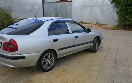 Mitsubishi Carisma I, 2002 год, 370 000 рублей, 3 фотография