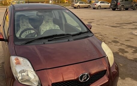 Toyota Vitz, 2010 год, 490 000 рублей, 2 фотография