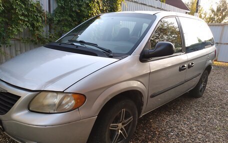 Chrysler Voyager IV, 2002 год, 370 000 рублей, 2 фотография