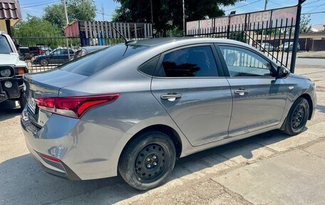 Hyundai Solaris II рестайлинг, 2019 год, 1 100 000 рублей, 3 фотография