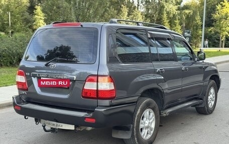Toyota Land Cruiser 100 рестайлинг 2, 2005 год, 2 290 000 рублей, 6 фотография