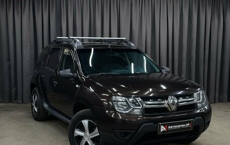 Renault Duster I рестайлинг, 2017 год, 899 999 рублей, 2 фотография
