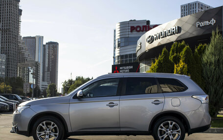 Mitsubishi Outlander III рестайлинг 3, 2014 год, 1 455 000 рублей, 8 фотография