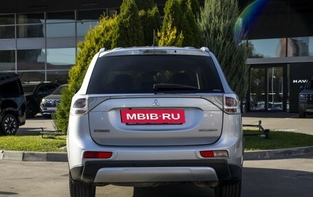 Mitsubishi Outlander III рестайлинг 3, 2014 год, 1 455 000 рублей, 6 фотография
