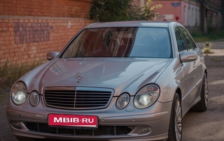 Mercedes-Benz E-Класс, 2004 год, 700 000 рублей, 2 фотография