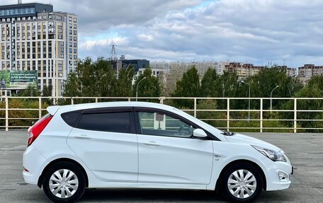 Hyundai Solaris II рестайлинг, 2015 год, 799 000 рублей, 4 фотография