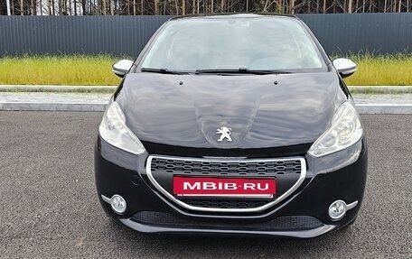Peugeot 208 II, 2013 год, 875 000 рублей, 7 фотография