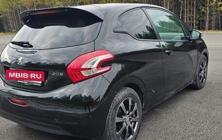 Peugeot 208 II, 2013 год, 875 000 рублей, 3 фотография