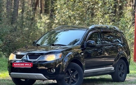 Mitsubishi Outlander III рестайлинг 3, 2007 год, 847 000 рублей, 4 фотография