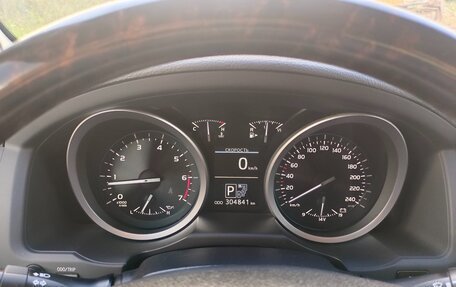 Toyota Land Cruiser 200, 2012 год, 4 000 000 рублей, 6 фотография