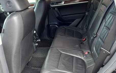 Volkswagen Touareg III, 2010 год, 1 800 000 рублей, 8 фотография
