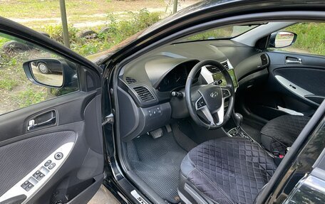 Hyundai Solaris II рестайлинг, 2011 год, 700 000 рублей, 8 фотография