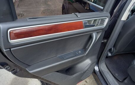 Volkswagen Touareg III, 2010 год, 1 800 000 рублей, 9 фотография