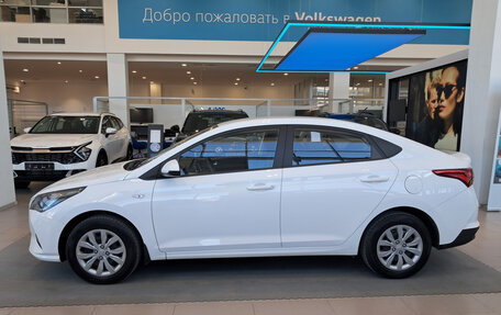 Hyundai Solaris II рестайлинг, 2021 год, 1 749 000 рублей, 10 фотография