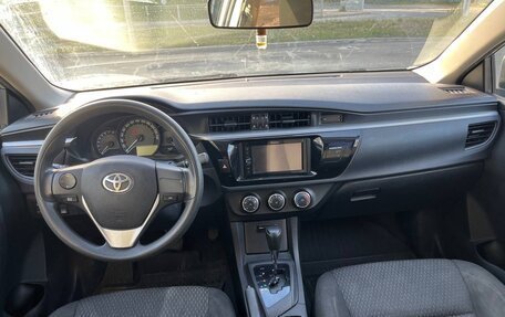 Toyota Corolla, 2013 год, 1 050 000 рублей, 4 фотография
