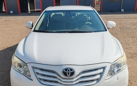 Toyota Camry, 2011 год, 1 250 000 рублей, 2 фотография