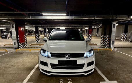 Volkswagen Touareg III, 2013 год, 2 400 000 рублей, 2 фотография