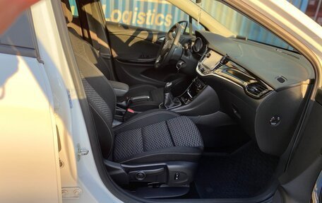 Opel Astra K, 2016 год, 1 180 000 рублей, 7 фотография