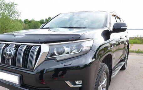 Toyota Land Cruiser Prado 150 рестайлинг 2, 2017 год, 3 950 000 рублей, 12 фотография