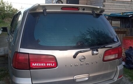 Nissan Liberty, 2003 год, 300 000 рублей, 3 фотография