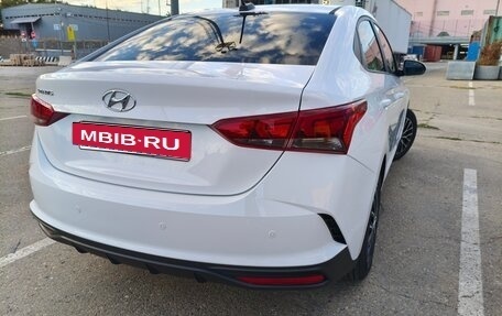 Hyundai Solaris II рестайлинг, 2022 год, 1 590 000 рублей, 4 фотография
