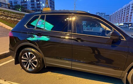 Volkswagen Tiguan II, 2019 год, 2 200 000 рублей, 6 фотография