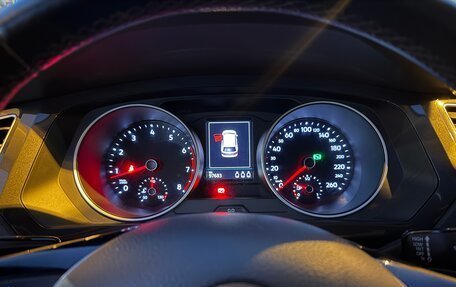 Volkswagen Tiguan II, 2019 год, 2 200 000 рублей, 7 фотография