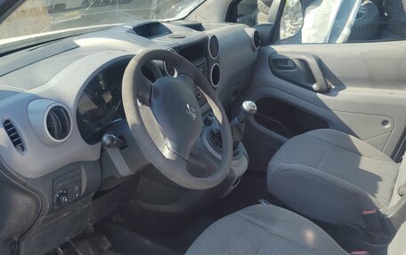 Peugeot Partner II рестайлинг 2, 2010 год, 295 000 рублей, 3 фотография