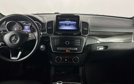 Mercedes-Benz GLS, 2018 год, 4 800 000 рублей, 15 фотография