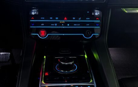 Jaguar F-Pace, 2017 год, 3 985 500 рублей, 12 фотография