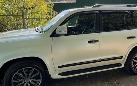 Toyota Land Cruiser 200, 2015 год, 4 200 000 рублей, 6 фотография