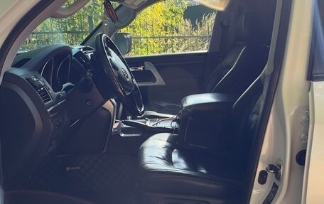 Toyota Land Cruiser 200, 2015 год, 4 200 000 рублей, 8 фотография