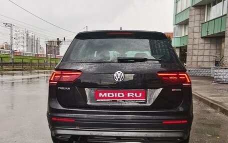 Volkswagen Tiguan II, 2019 год, 2 780 000 рублей, 2 фотография