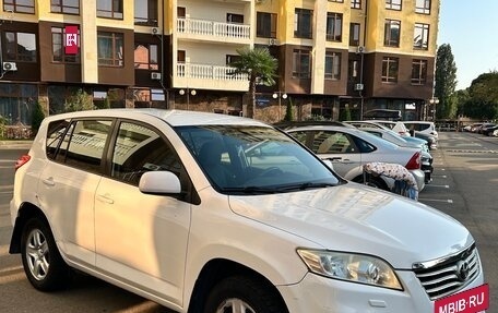 Toyota RAV4, 2011 год, 1 350 000 рублей, 2 фотография