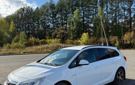 Opel Astra J, 2012 год, 830 000 рублей, 3 фотография