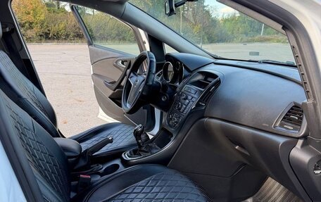 Opel Astra J, 2012 год, 830 000 рублей, 19 фотография