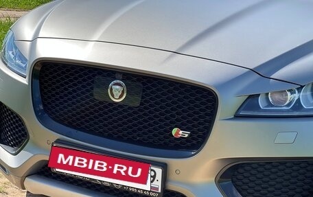 Jaguar F-Pace, 2018 год, 4 900 000 рублей, 4 фотография