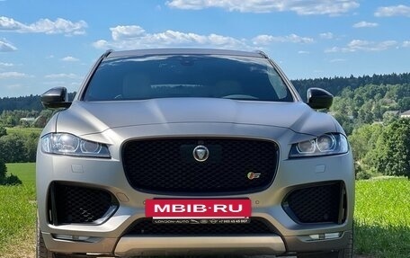 Jaguar F-Pace, 2018 год, 4 900 000 рублей, 3 фотография