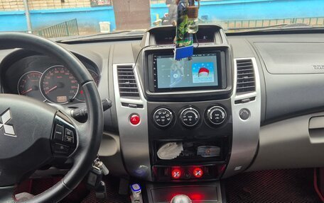 Mitsubishi Pajero Sport II рестайлинг, 2012 год, 1 700 000 рублей, 20 фотография