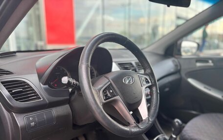 Hyundai Solaris II рестайлинг, 2015 год, 690 000 рублей, 10 фотография