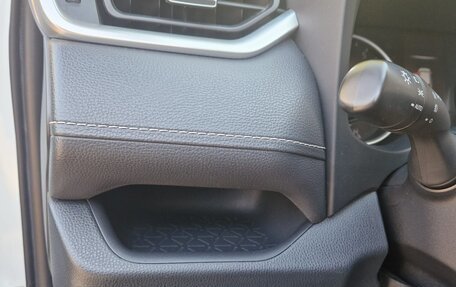 Toyota RAV4, 2020 год, 3 000 000 рублей, 5 фотография